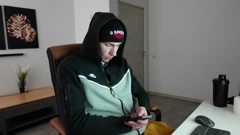 Snapshot of ryan_dozer chatting on March 2026 07:24:02 AM RYAN DOZER online show from March 2026 07:24:02 AM