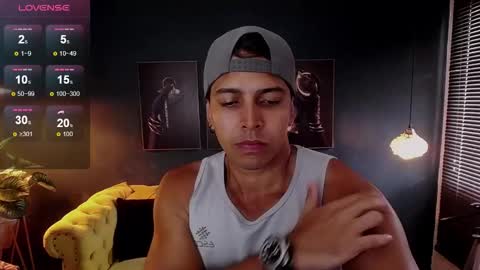 Ryan online show from December 2025 07:21:02 PM