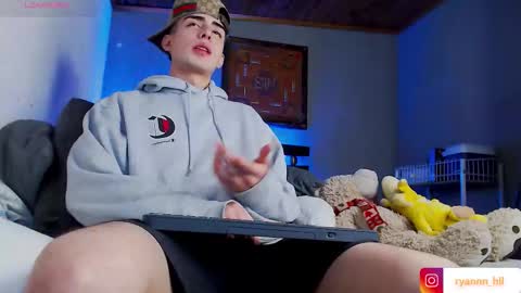 Ryannhill  online show from February 2026 08:43:01 AM