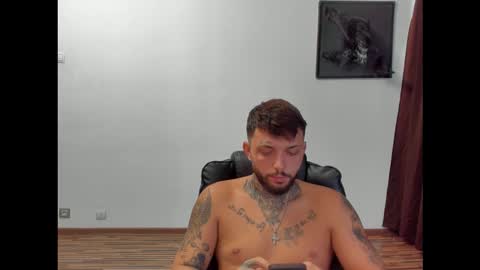 Snapshot of s1nmaster chatting on September 2025 06:14:01 AM s1nmaster online show from September 2025 06:14:01 AM