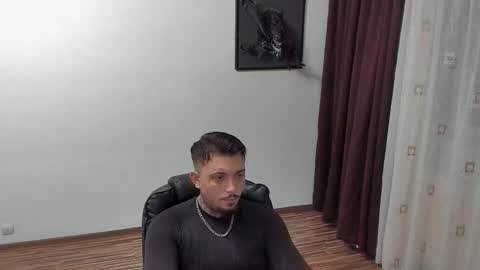 Snapshot of s1nmaster chatting on October 2025 06:54:01 PM s1nmaster online show from October 2025 06:54:01 PM