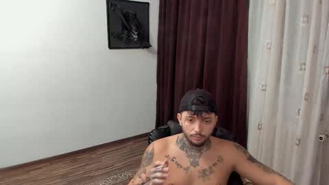 Snapshot of s1nmaster chatting on October 2025 06:52:02 PM s1nmaster online show from October 2025 06:52:02 PM