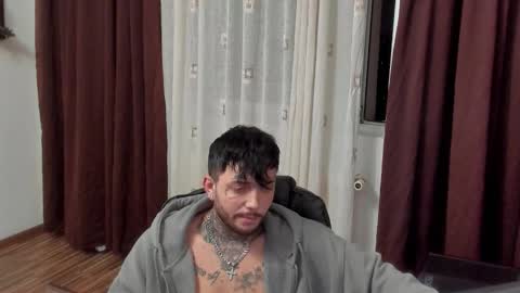 Snapshot of s1nmaster chatting on December 2025 07:31:01 PM s1nmaster online show from December 2025 07:31:01 PM