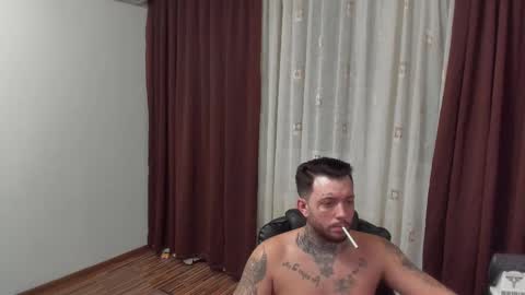 Snapshot of s1nmaster chatting on December 2025 01:11:01 AM s1nmaster online show from December 2025 01:11:01 AM