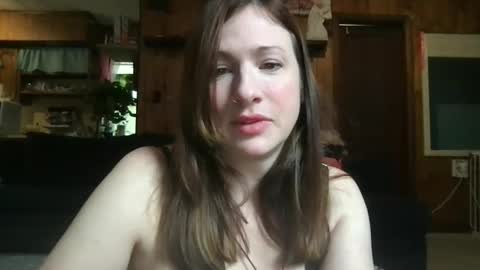 s496925 online show from October 2025 01:52:01 PM