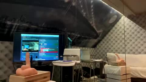 Laura online show from December 2024 09:40:01 PM