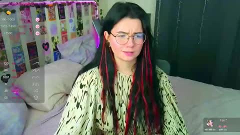 Snapshot of s_katekisa_ss chatting on September 2025 10:35:02 PM Kate online show from September 2025 10:35:02 PM