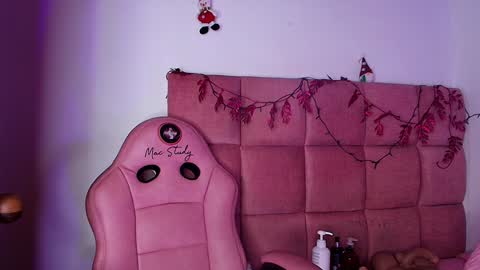 Snapshot of s_samanthax chatting on December 2024 09:18:02 AM Samantha online show from December 2024 09:18:02 AM