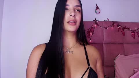 Snapshot of s_samanthax chatting on December 2024 09:06:02 AM Samantha online show from December 2024 09:06:02 AM