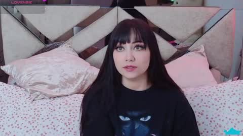 Snapshot of saabrina__ chatting on July 2026 04:06:01 PM Bri online show from July 2026 04:06:01 PM