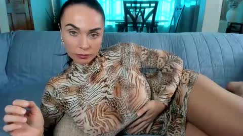 saandruskaa online show from October 2025 04:30:02 PM