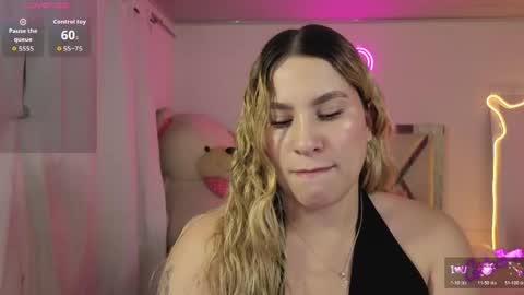 saaya_tay online show from April 2026 03:22:01 AM