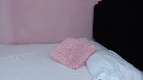 Snapshot of sabbrand_ chatting on September 2025 06:57:02 PM online show from September 2025 06:57:02 PM