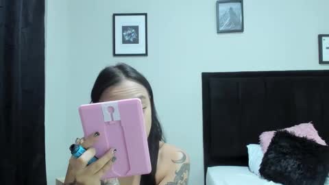 Snapshot of sabbrand_ chatting on October 2025 07:19:02 PM online show from October 2025 07:19:02 PM