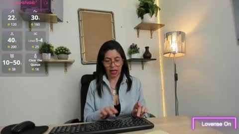 Snapshot of sabinadeluxe_cg chatting on October 2025 03:02:01 PM sabinadeluxe_cg online show from October 2025 03:02:01 PM