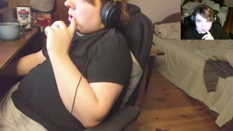 1141323  my Lord Mister Max   moms treasure online show from December 2025 12:37:02 AM