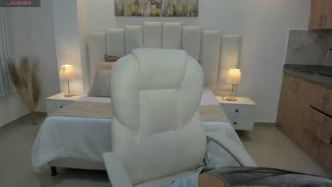 Snapshot of sabrina_nova chatting on June 2026 12:33:02 AM Sabrina online show from June 2026 12:33:02 AM