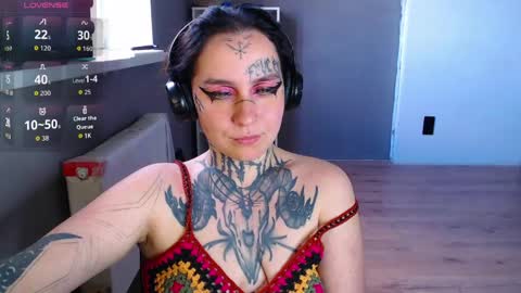 Snapshot of sabrina_raiders_666 chatting on April 2026 01:41:02 PM Lilith Solar online show from April 2026 01:41:02 PM
