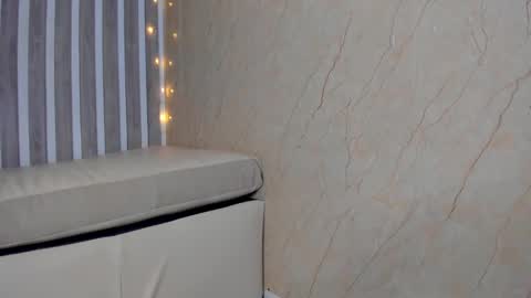 mariana  online show from January 2025 12:02:01 AM