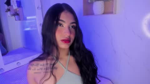 mariana  online show from November 2025 05:30:02 AM