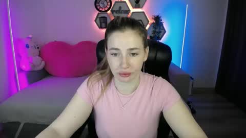 Sabrina Violet online show from June 2026 08:02:01 AM