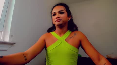 Snapshot of sacha_candy chatting on December 2024 06:44:01 PM Sacha online show from December 2024 06:44:01 PM