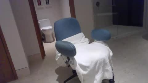 sacredbull90 online show from April 2026 07:45:01 AM