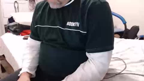 dadbod online show from December 2025 09:00:01 PM