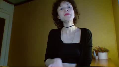 Rose online show from October 2025 12:42:02 PM