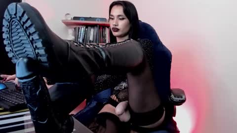 Aly independent model online show from February 2025 08:51:02 PM