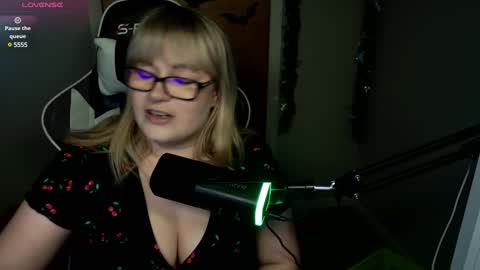 Snapshot of saelihnsexy chatting on December 2024 10:47:02 PM Saelihn online show from December 2024 10:47:02 PM