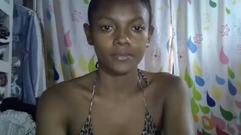 safira19 online show from October 2025 01:34:02 PM