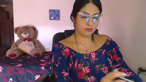 Karina online show from October 2025 07:31:01 PM