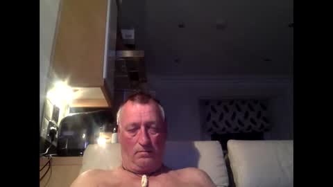 sail_naked online show from March 2026 07:17:01 PM