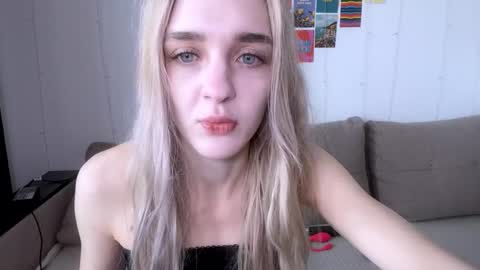 Sofia online show from February 2025 08:44:01 AM