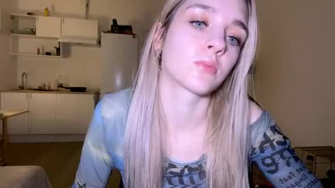 Sofia online show from February 2025 08:10:01 PM