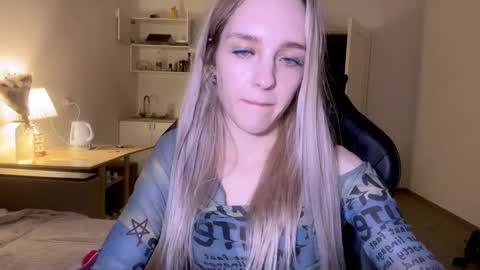 Sofia online show from February 2025 06:26:01 PM