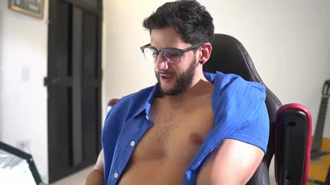 saimon  online show from November 2025 12:46:02 AM