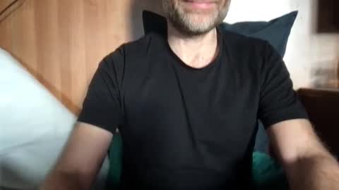 saint009 online show from December 2024 11:41:02 AM