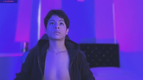 Snapshot of saintdangelo chatting on March 2026 12:42:01 PM Santi online show from March 2026 12:42:01 PM