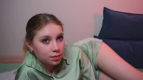 Ariel online show from May 2026 06:09:01 PM