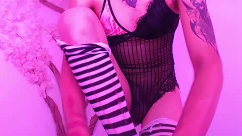 Hikari online show from October 2025 03:13:01 PM
