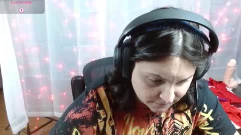 salacious_bunny online show from November 2025 02:05:01 PM