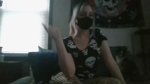 Snapshot of salem_veil chatting on March 2026 11:07:02 PM Salem Veil online show from March 2026 11:07:02 PM