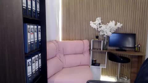 Salome online show from April 2026 08:36:02 PM