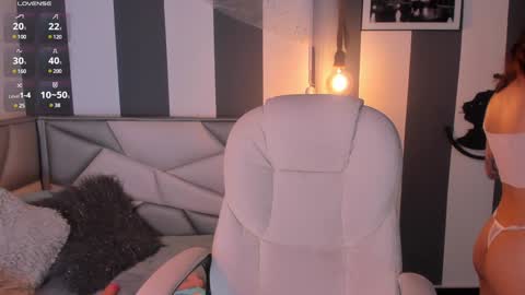 salome__evans online show from December 2024 06:37:01 PM