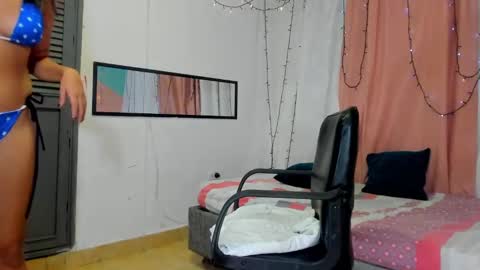 Snapshot of salome_domi chatting on December 2024 01:09:02 PM salome online show from December 2024 01:09:02 PM