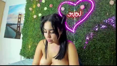 Snapshot of salome_domi chatting on December 2024 07:49:01 PM salome online show from December 2024 07:49:01 PM