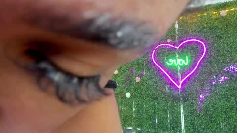 Snapshot of salome_domi chatting on February 2025 06:43:01 PM salome online show from February 2025 06:43:01 PM