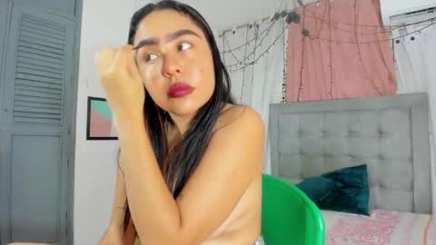 Snapshot of salome_domi chatting on October 2025 06:48:01 PM salome online show from October 2025 06:48:01 PM